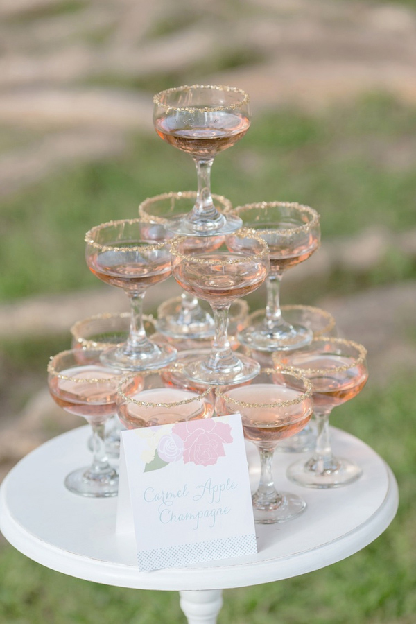 whimsical-carousel-wedding-ideas