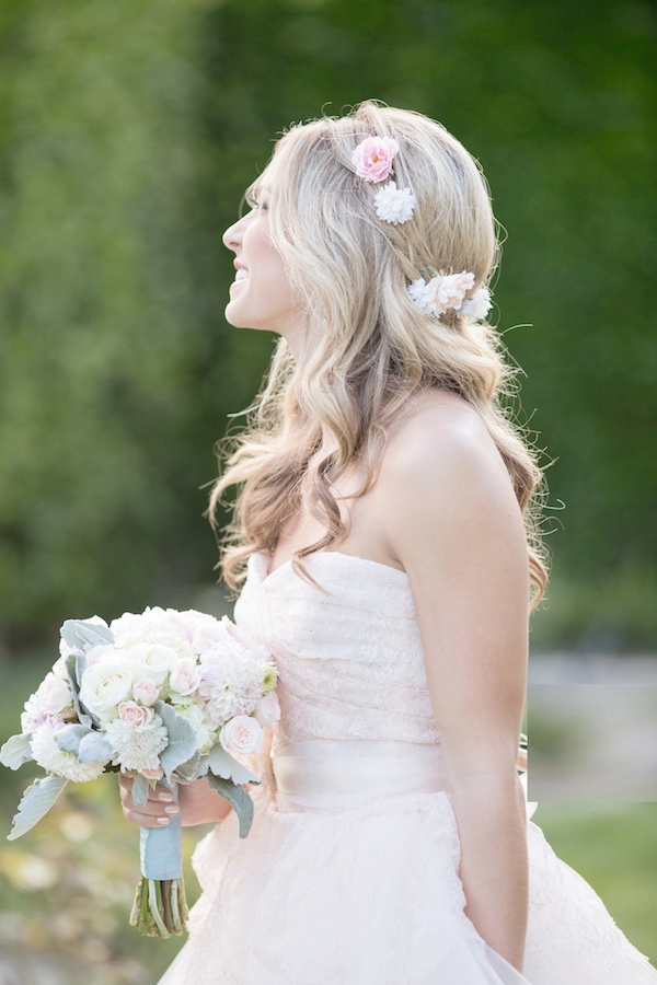 whimsical-carousel-wedding-ideas