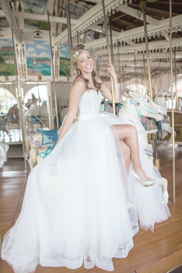whimsical-carousel-wedding-ideas