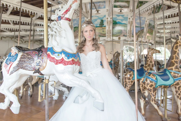 whimsical-carousel-wedding-ideas