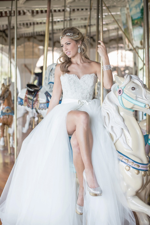 whimsical-carousel-wedding-ideas