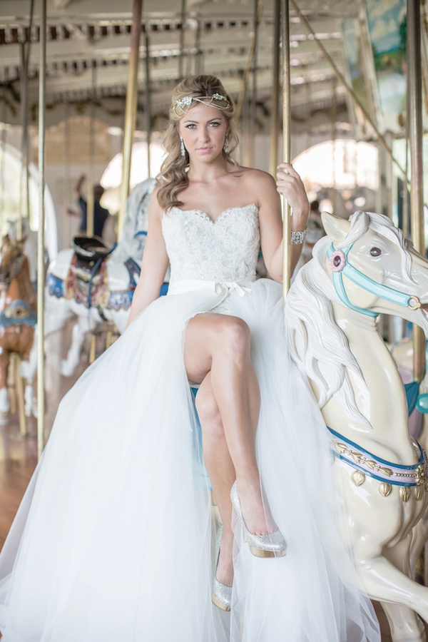 whimsical-carousel-wedding-ideas