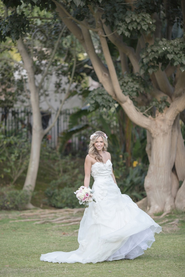 whimsical-carousel-wedding-ideas