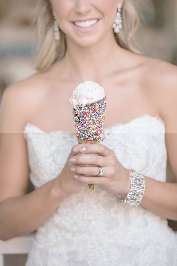whimsical-carousel-wedding-ideas