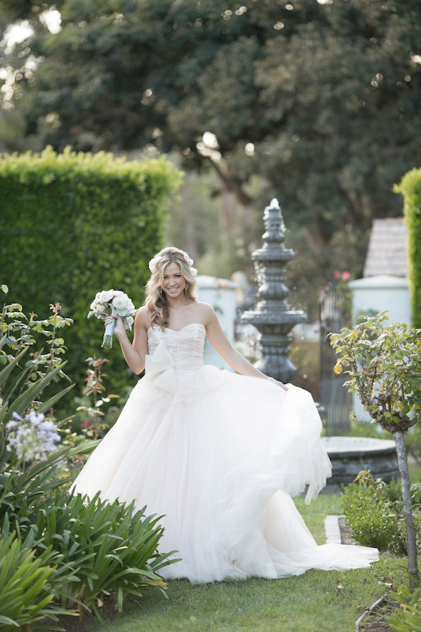 whimsical-carousel-wedding-ideas