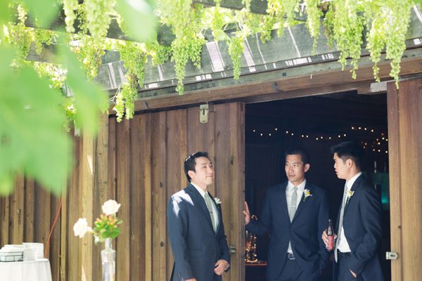 chic-mint-and-coral-wedding-at
