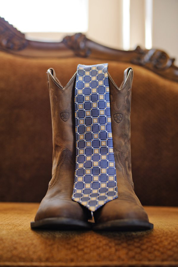classy-country-wedding-at-spanish-oaks