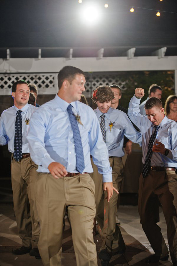 classy-country-wedding-at-spanish-oaks