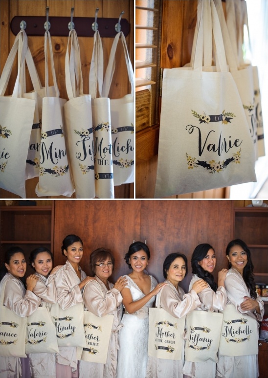 customized totes by wedding chicks