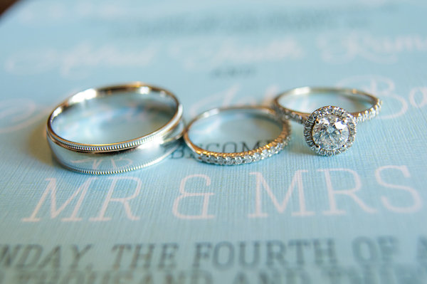 creative-canuck-wedding