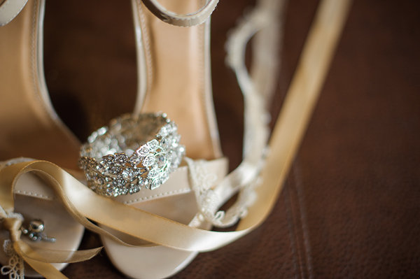 creative-canuck-wedding