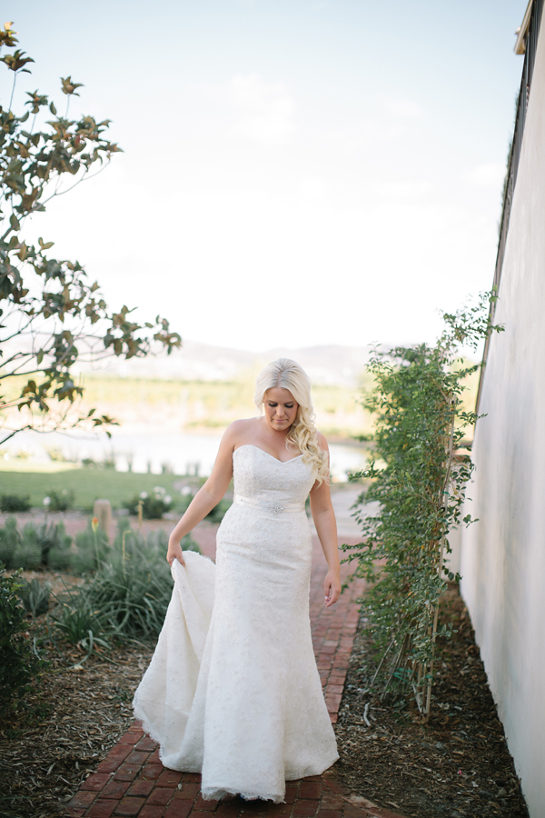 dynamite-and-pearls-wedding
