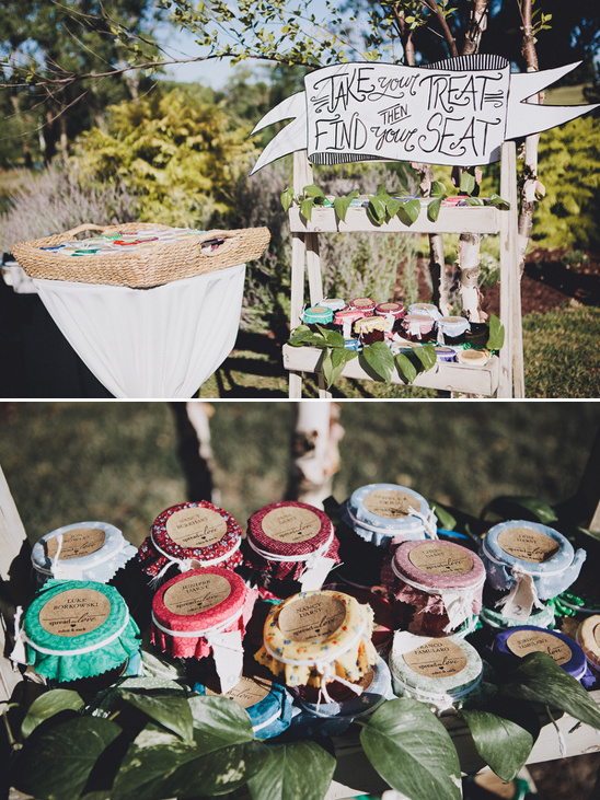 Wedding favor jars: Take a treat, find your seat