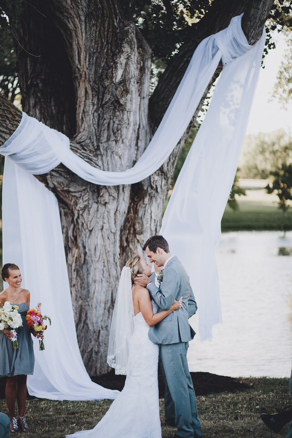eclectic-midwest-wedding-in-the-great