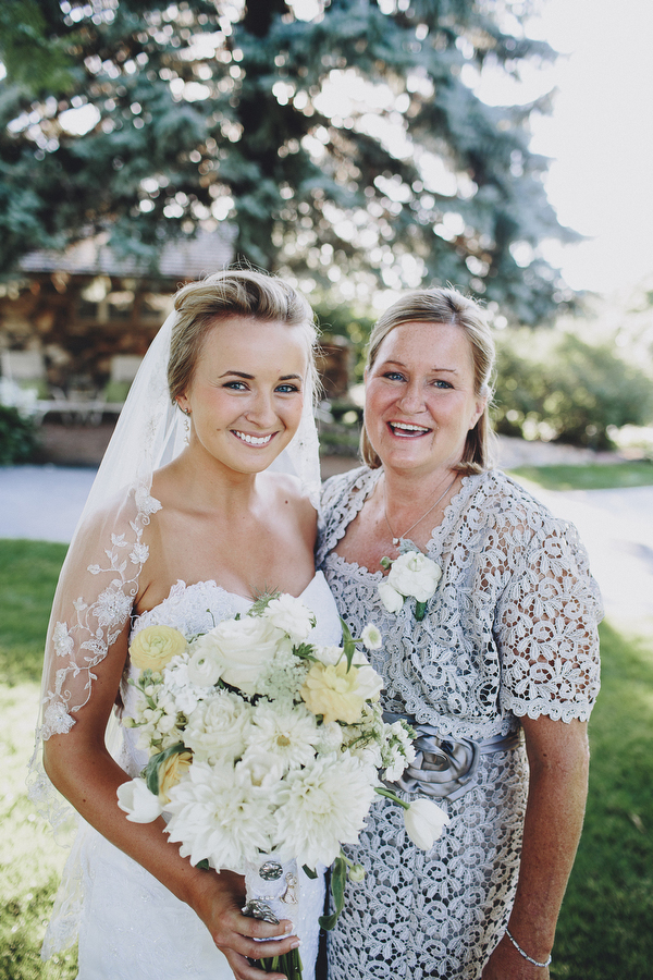 eclectic-midwest-wedding-in-the-great