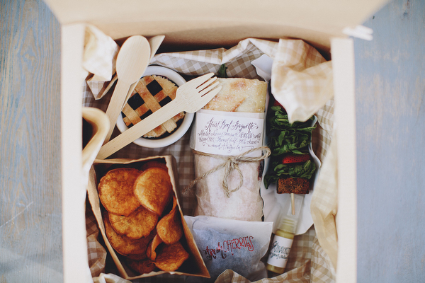eclectic-midwest-wedding-in-the-great