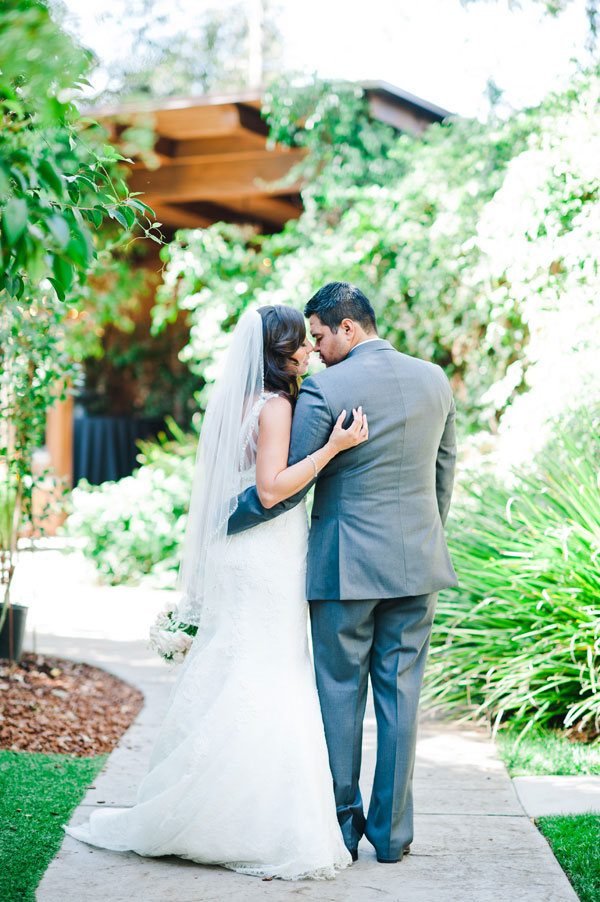 elegant-garden-wedding-at-the-twin