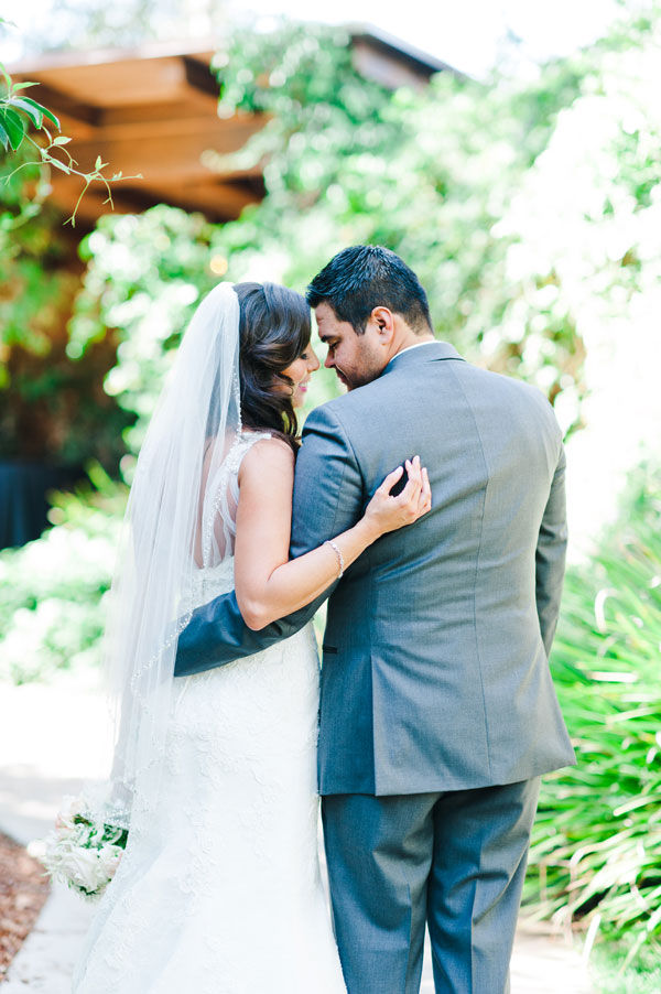 elegant-garden-wedding-at-the-twin