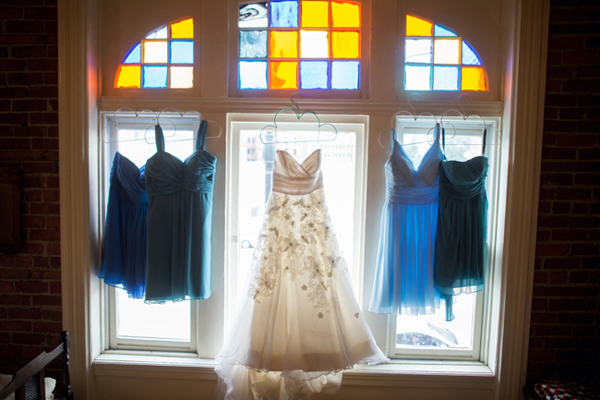 fish-and-bird-backyard-wedding