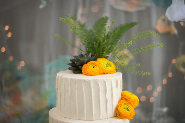 fish-and-bird-backyard-wedding