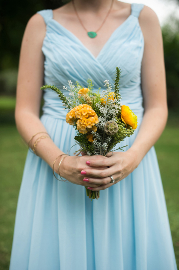 fish-and-bird-backyard-wedding