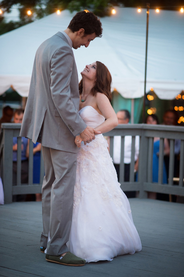 fish-and-bird-backyard-wedding