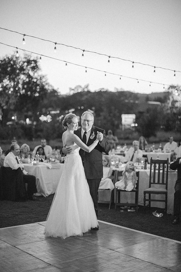 gold-and-white-wedding-in-napa-valley