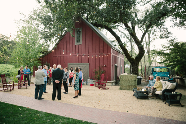 gold-and-white-wedding-in-napa-valley