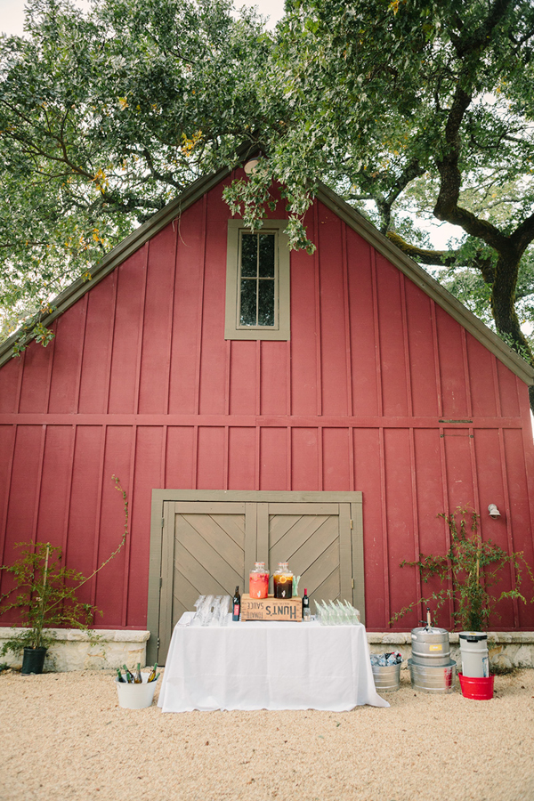 gold-and-white-wedding-in-napa-valley