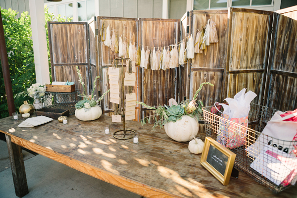gold-and-white-wedding-in-napa-valley