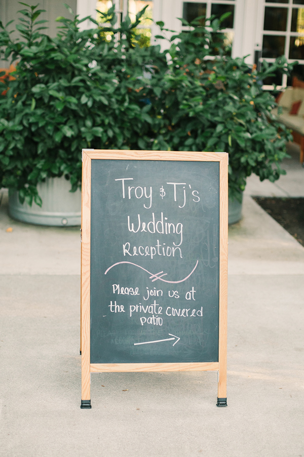 gold-and-white-wedding-in-napa-valley