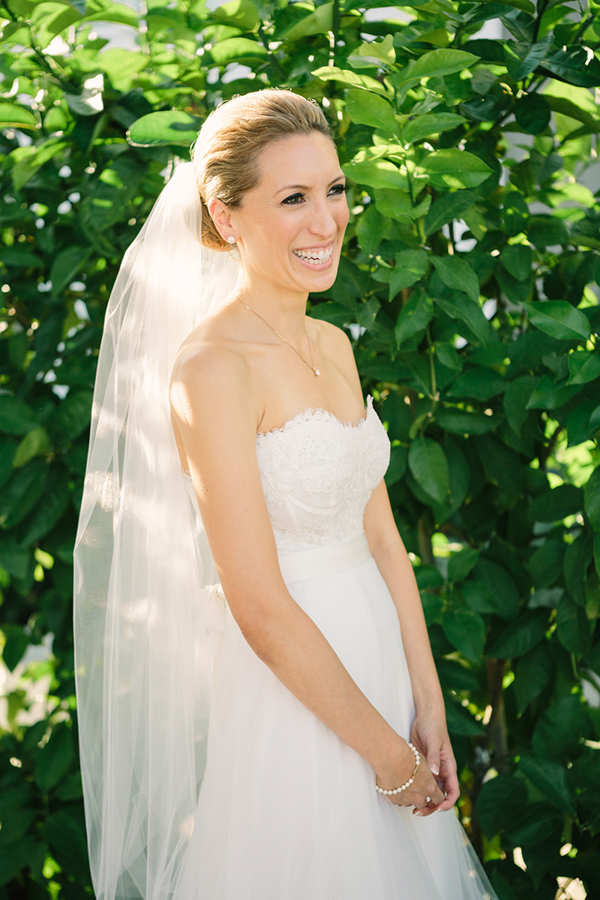 gold-and-white-wedding-in-napa-valley
