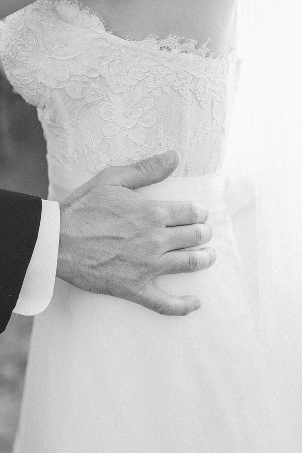 gold-and-white-wedding-in-napa-valley