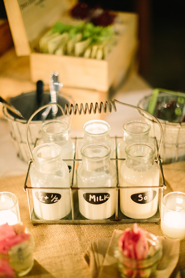 gold-and-white-wedding-in-napa-valley