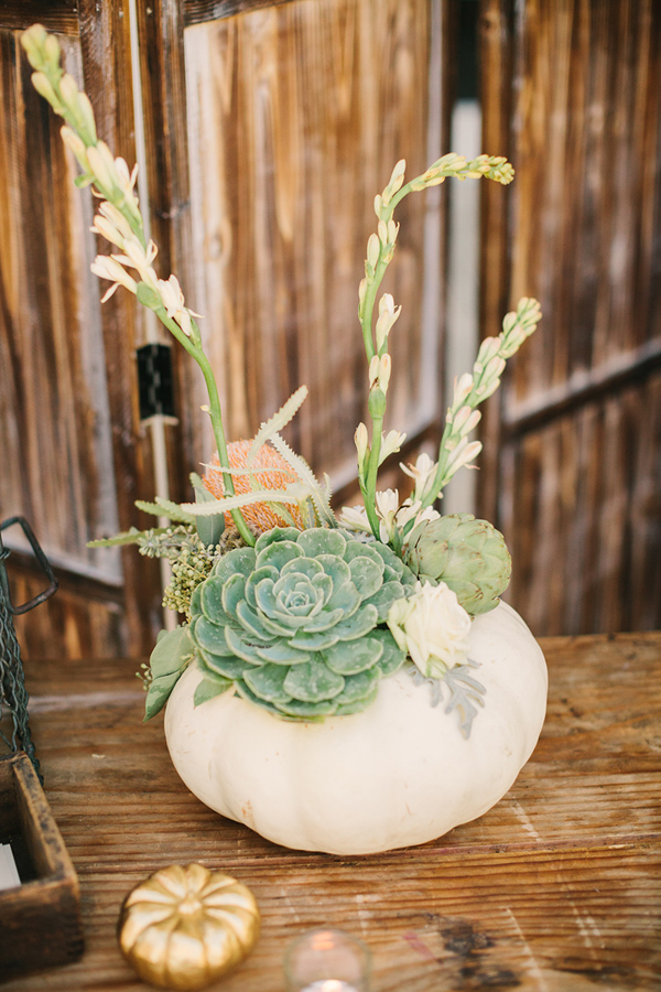 gold-and-white-wedding-in-napa-valley
