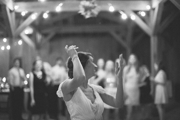good-mood-metallic-wedding-in-charleston