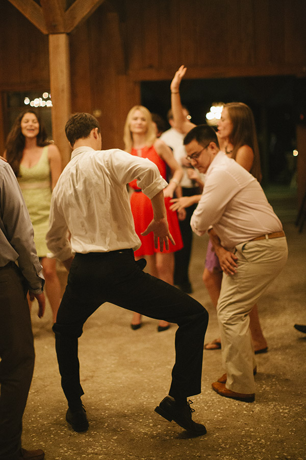 good-mood-metallic-wedding-in-charleston