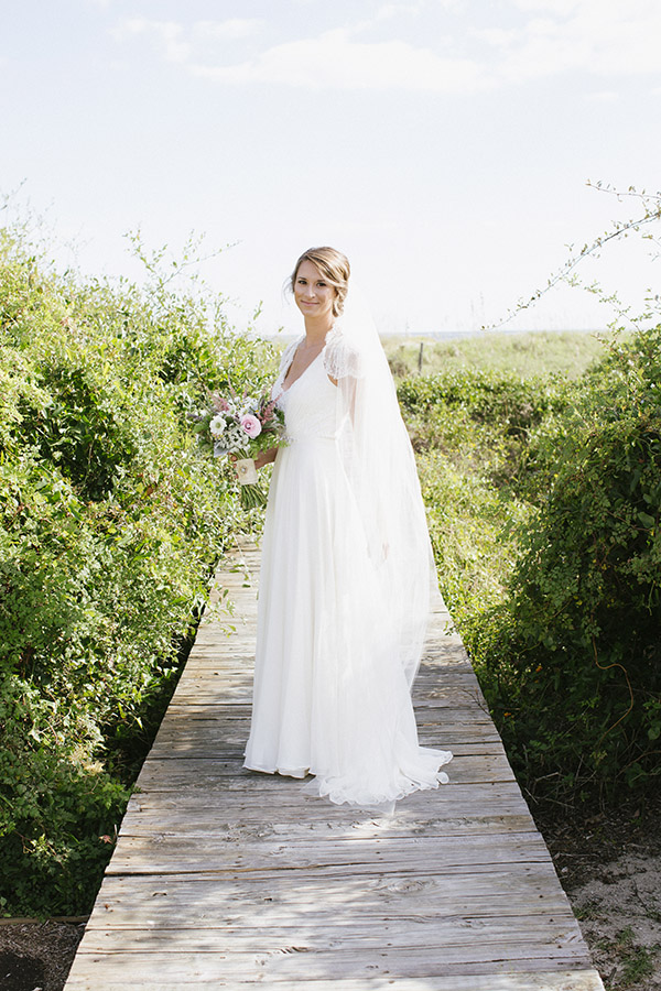 good-mood-metallic-wedding-in-charleston