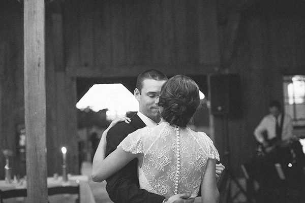 good-mood-metallic-wedding-in-charleston