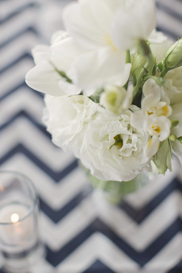 navy-and-white-seaside-wedding
