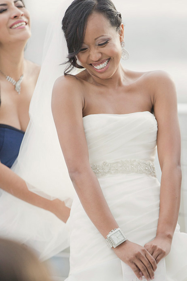 navy-and-white-seaside-wedding