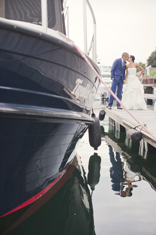 navy-and-white-seaside-wedding