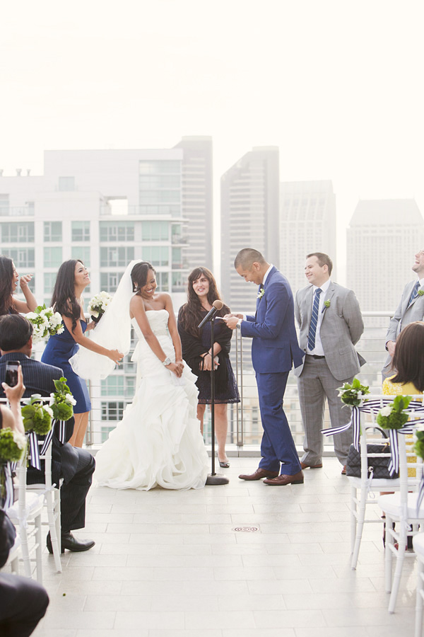navy-and-white-seaside-wedding