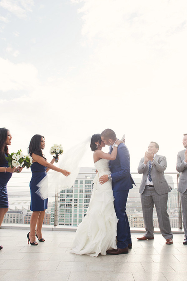 navy-and-white-seaside-wedding