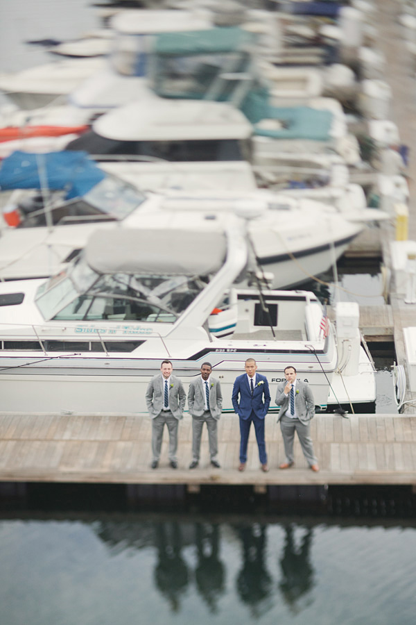 navy-and-white-seaside-wedding