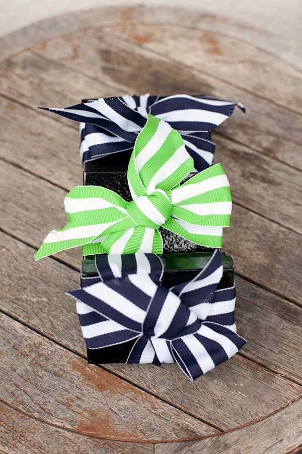 navy-and-white-seaside-wedding