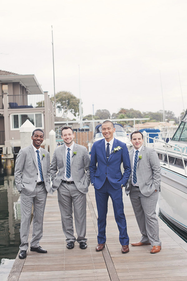 navy-and-white-seaside-wedding