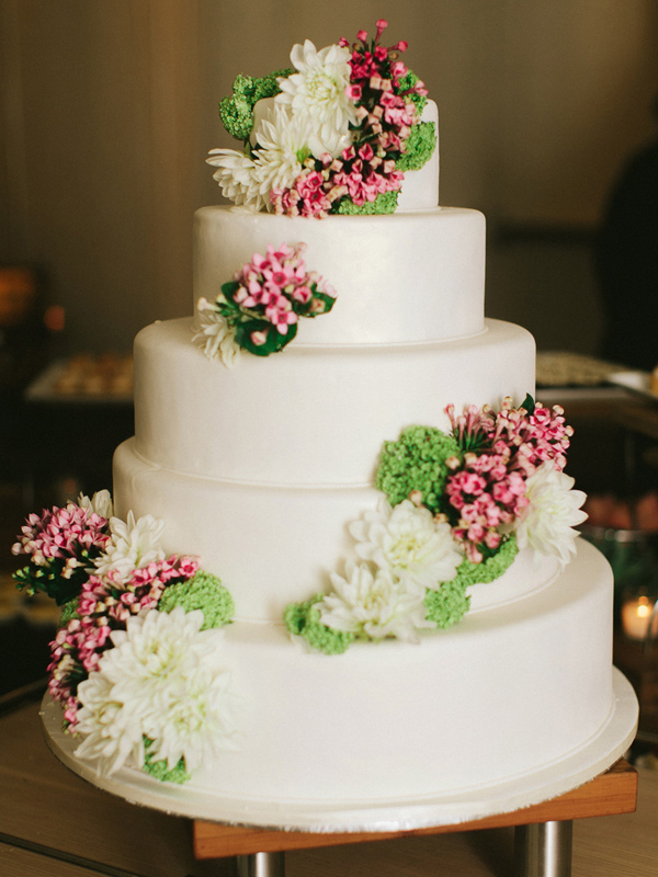 party-light-wedding-in-miami