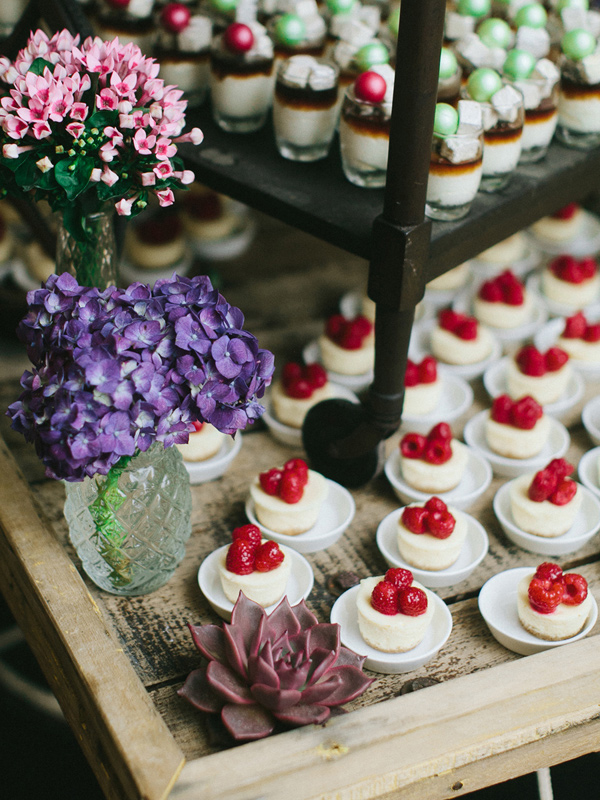 party-light-wedding-in-miami