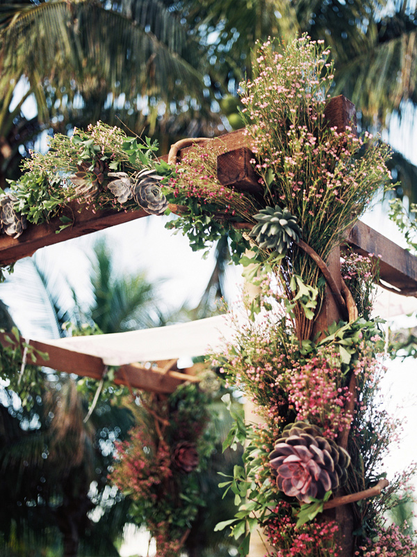 party-light-wedding-in-miami